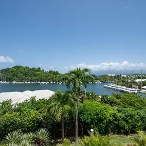 Studio, Piscine Et Vue Mer A La Marina Appartement